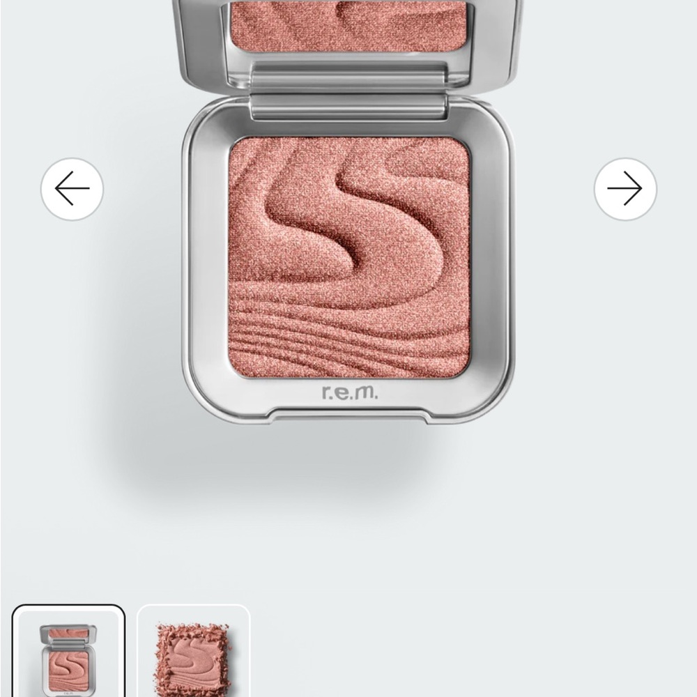 R.E.M. Beauty highlighter Ms Uranus